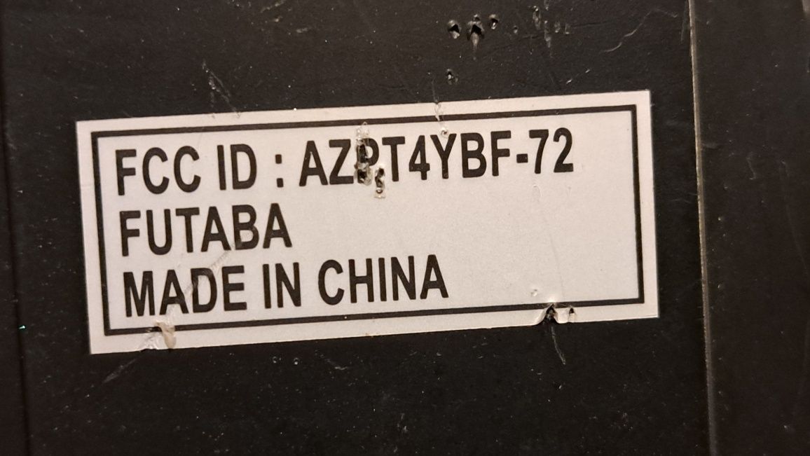 Aparatura Futaba t4yf, nadajnik 72mhz