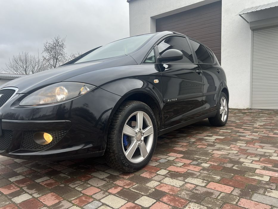 SEAT ALTEA аналог Golf +.не крашен