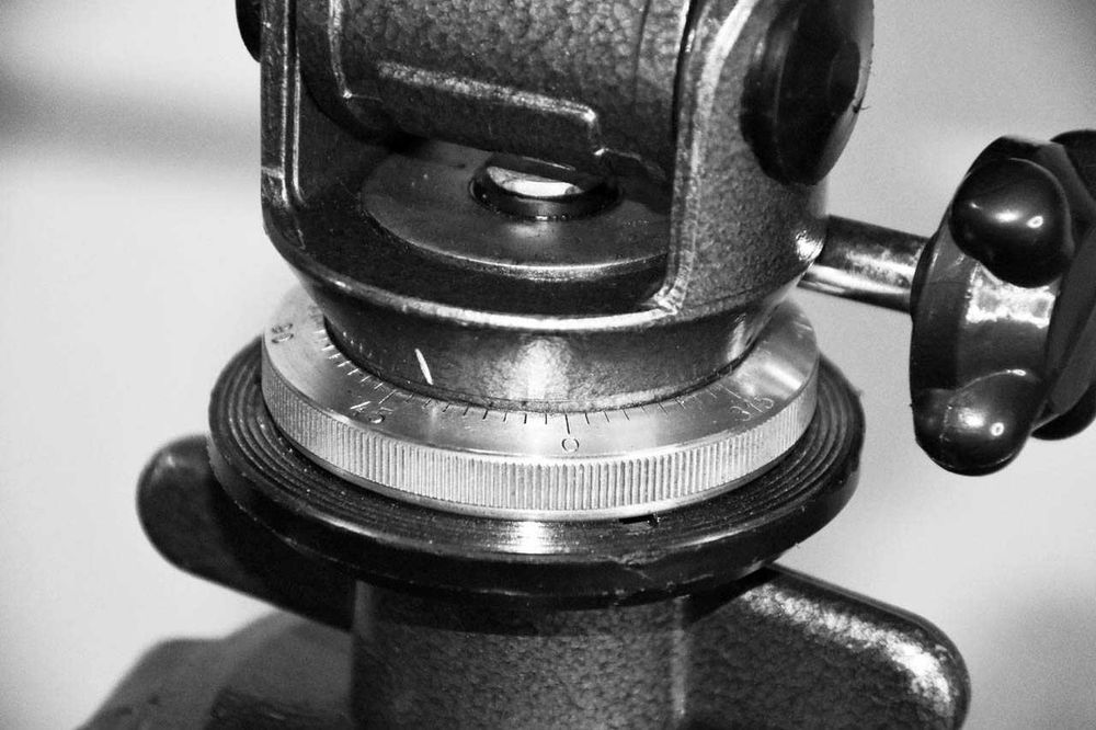 Tripé Profissional Gitzo R3+ Foto Cinema Astronomia sobe 3 metros