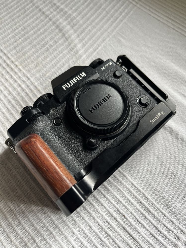 Battery Grip VG-XT3 + SmallRig Grip