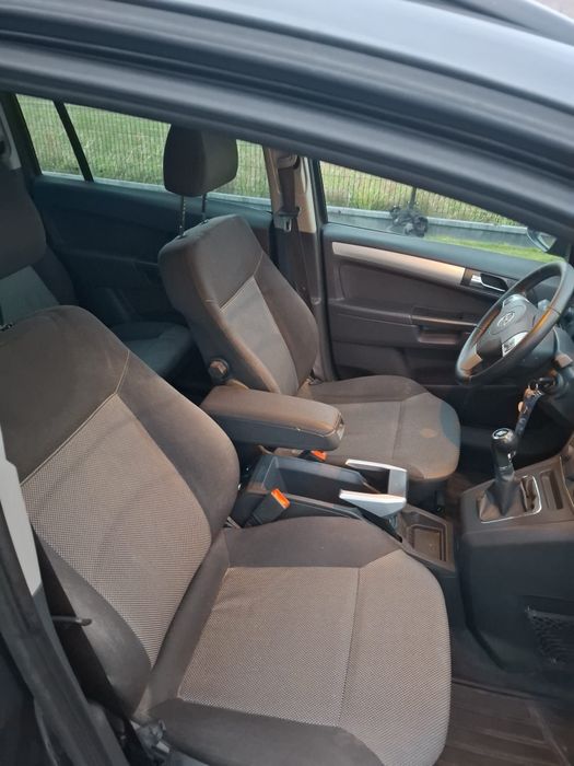 Opel Zafira B 1,7 CDTI 2010