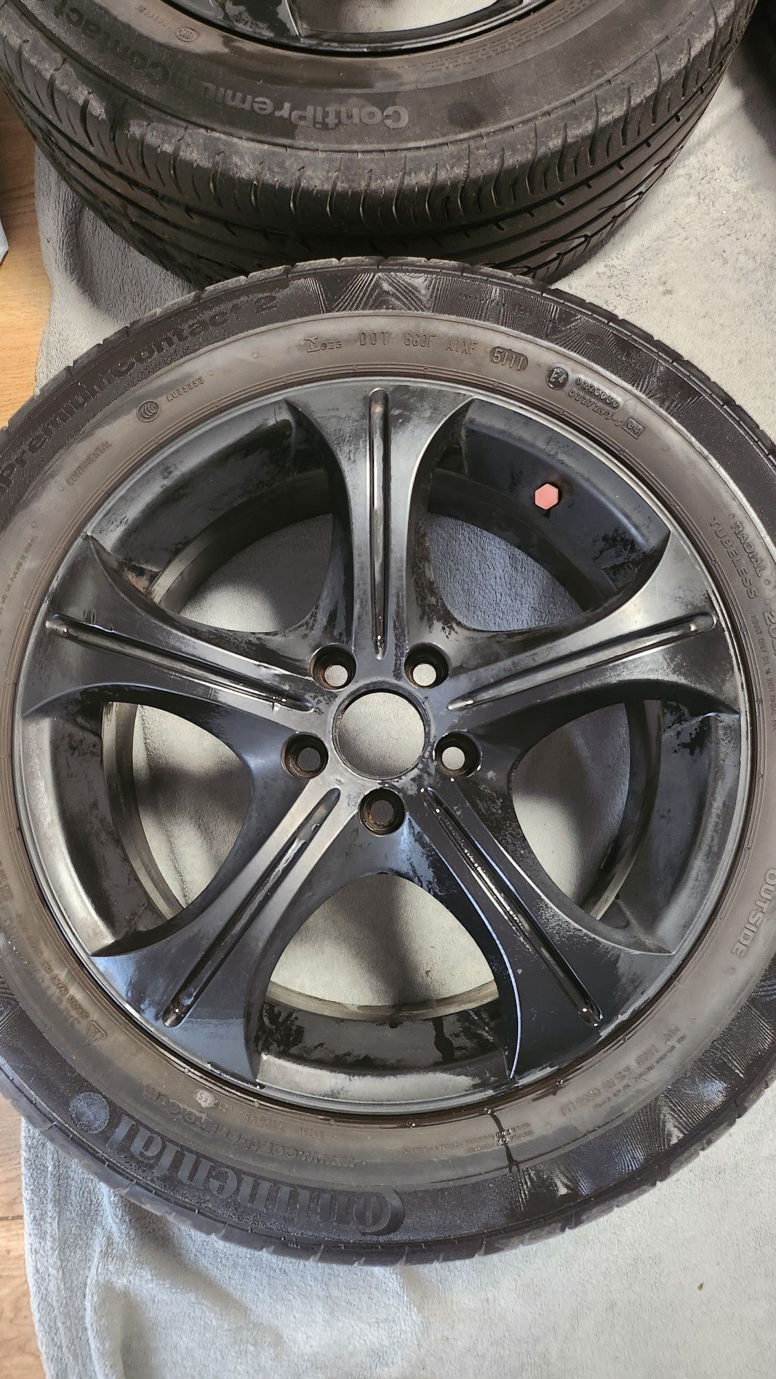 Felgi aluminiowe-Alufelgi od golfa 4 opony letnie 205/55r16