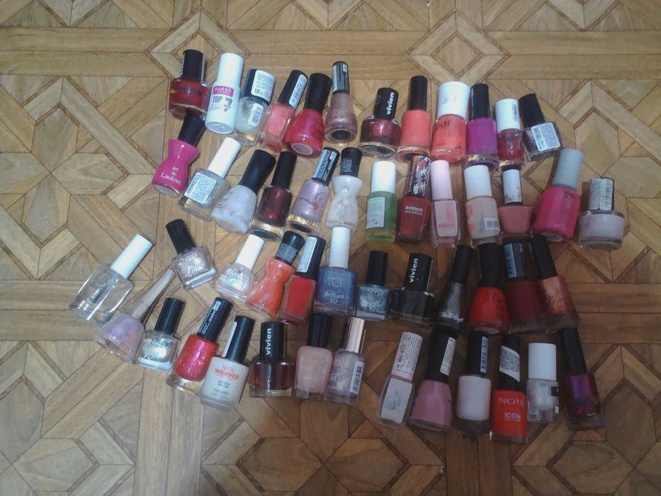 лаки для ногтей дешево.цена за все