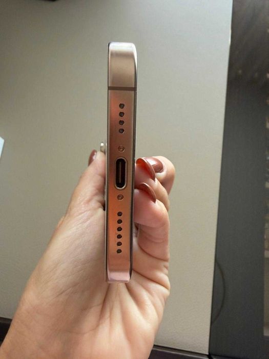 Iphone 16 PRO MAX 256 Gb Dourado