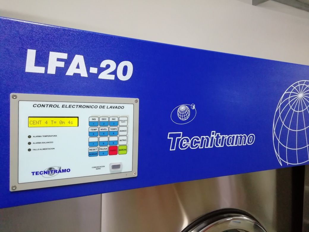 Máquina de lavar roupa industrial LFA 20 de ocasião 25kg