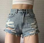 krotkie spodenki szorty jeansowe z dziurami pull&bear