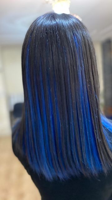 Нарощення волосся на мікрокосички