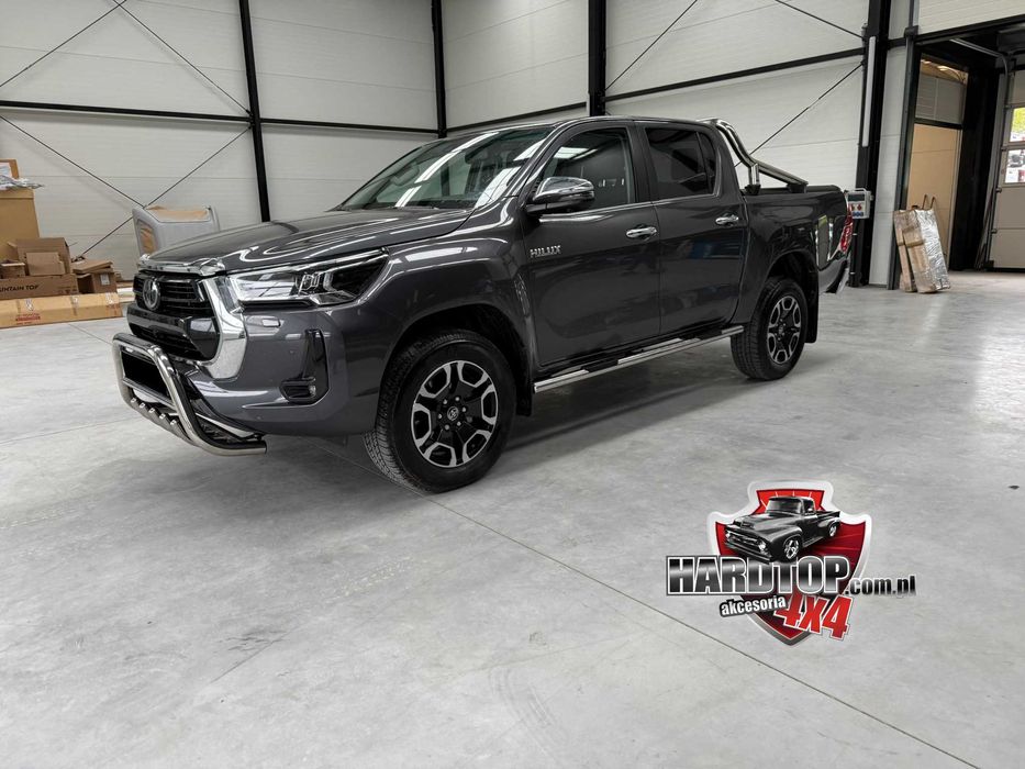 Orurowanie Toyota Hilux Kły Baranek niskie Grill Chrom Revo