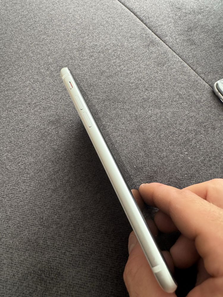 Iphone SE 2 generacji