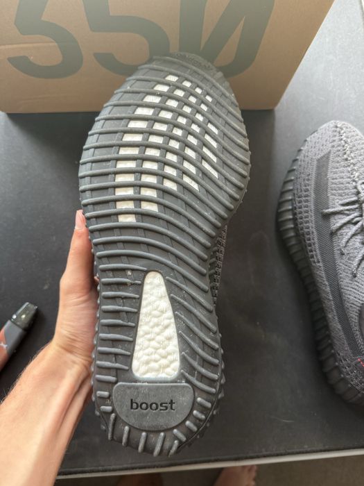 yeezy 350 czarne