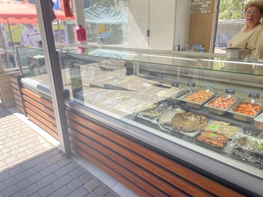 Витрина холодильная 2м