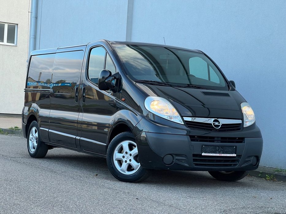 Opel Vivaro LONG  Brygadówka LONG* 6 Osób* 2.0CDTI 115PS* L2H1* Klima* Po Opłatach