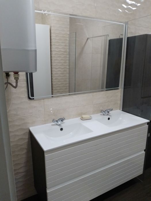 Quarto para TRABALHADORA perto da estação de Queluz