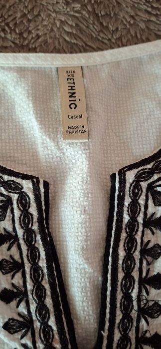 Вишиванка розміру XS