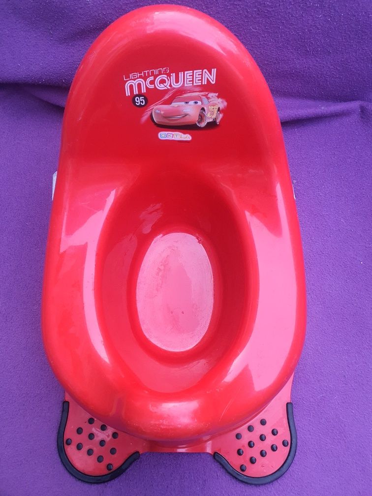 Nocnik McQueen ..
