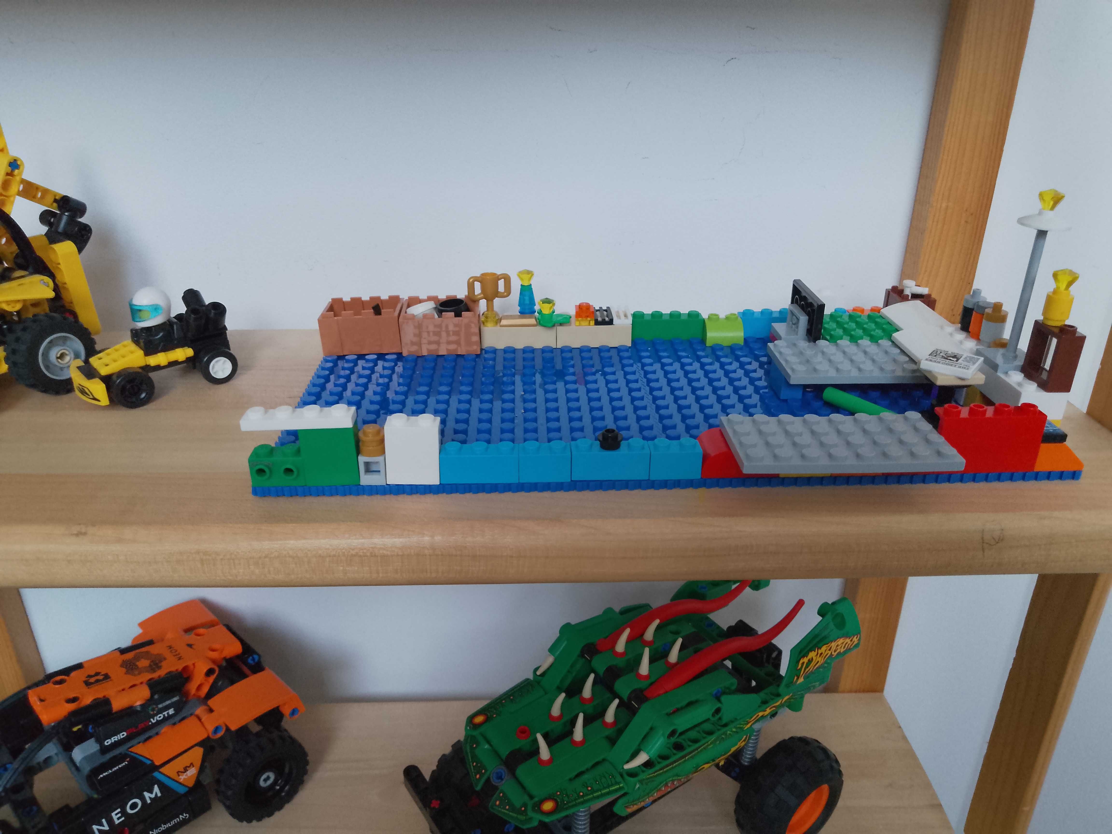 Płytka konstrukcyjna 16/16 nowa do lego