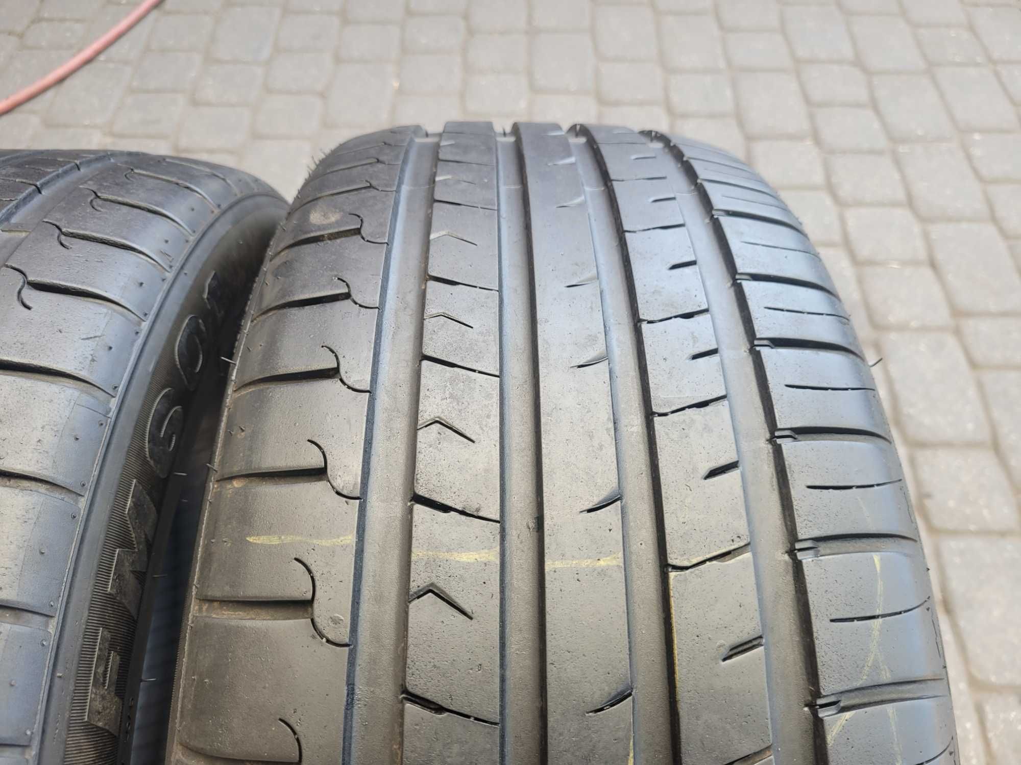 245 / 45 R 19  Firemax