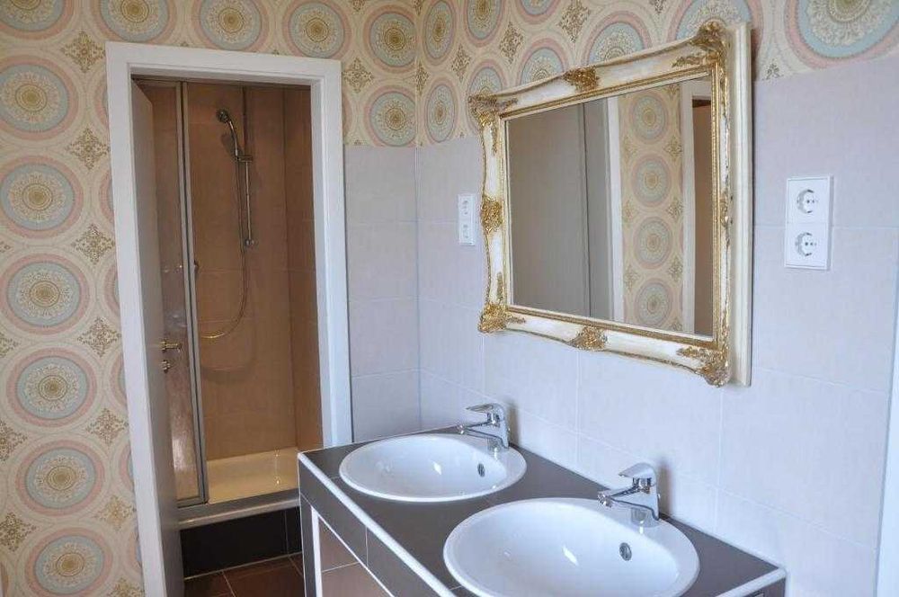 NEW VIP Хостел у Києві, метро Теремки / Іподром Телефонуй