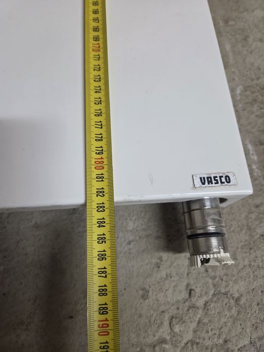 Grzenik Vasco elektryczny 1250w 182 x 62 cm dekoracyjny  nowoczesny
