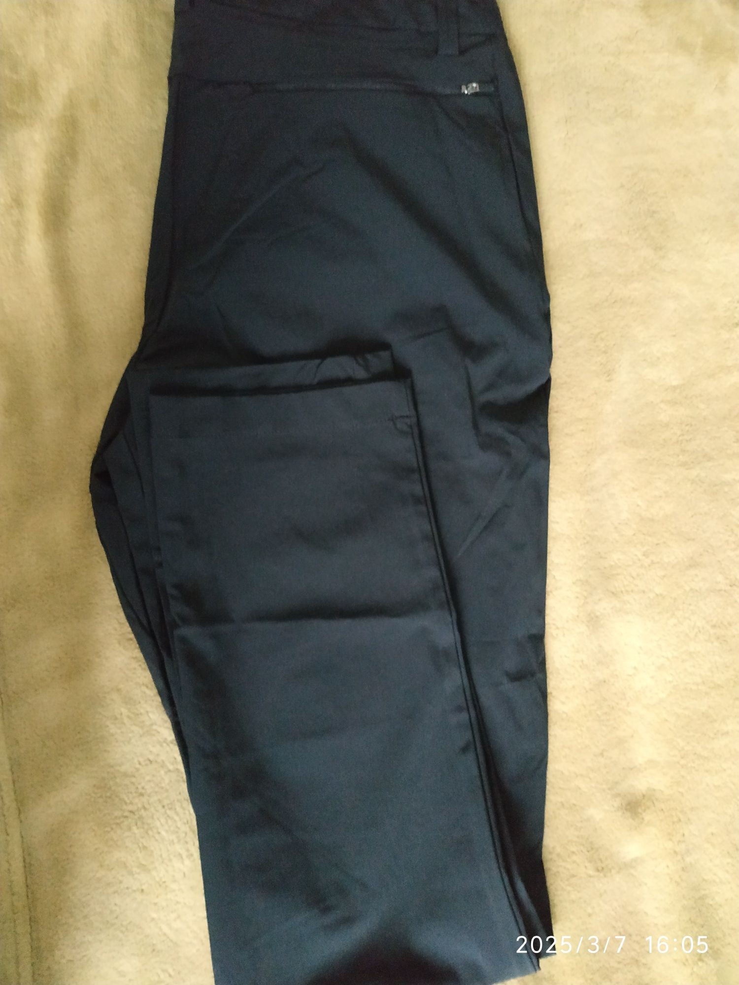 Spodnie funkcyjne damskie, czarne, r. 40, marki Salewa, nowe