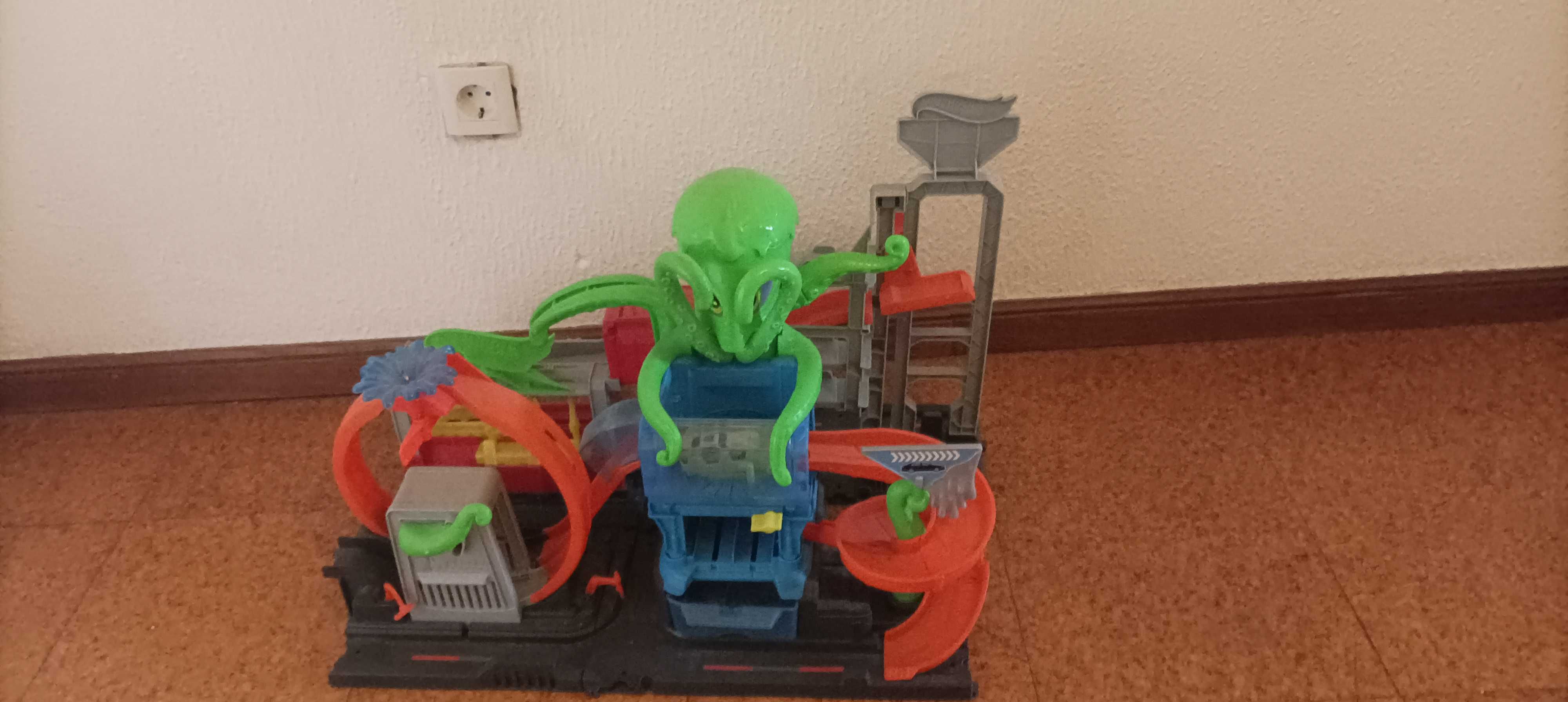 Garagem HOT WHEELS Garagem do Polvo