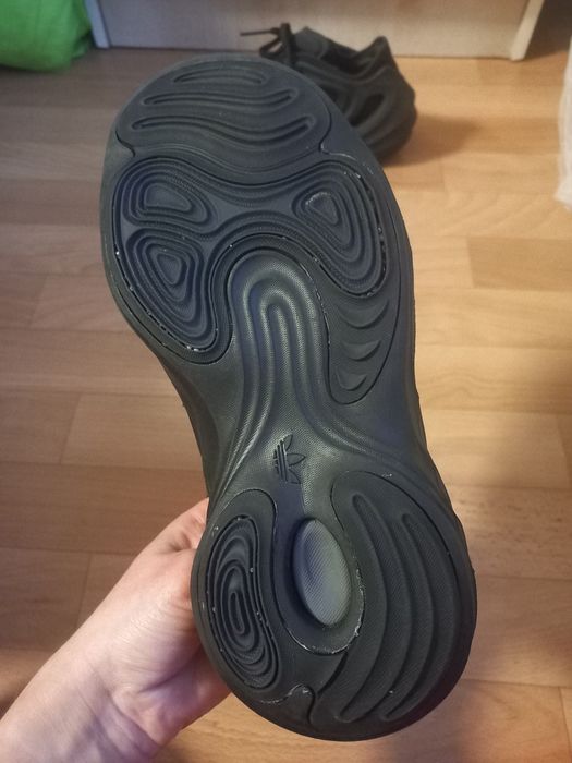 Кросівки adidas 22,5см