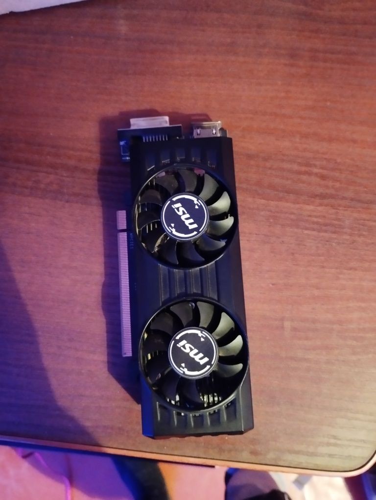 MSI Radeon рх 550 4GT LP OC