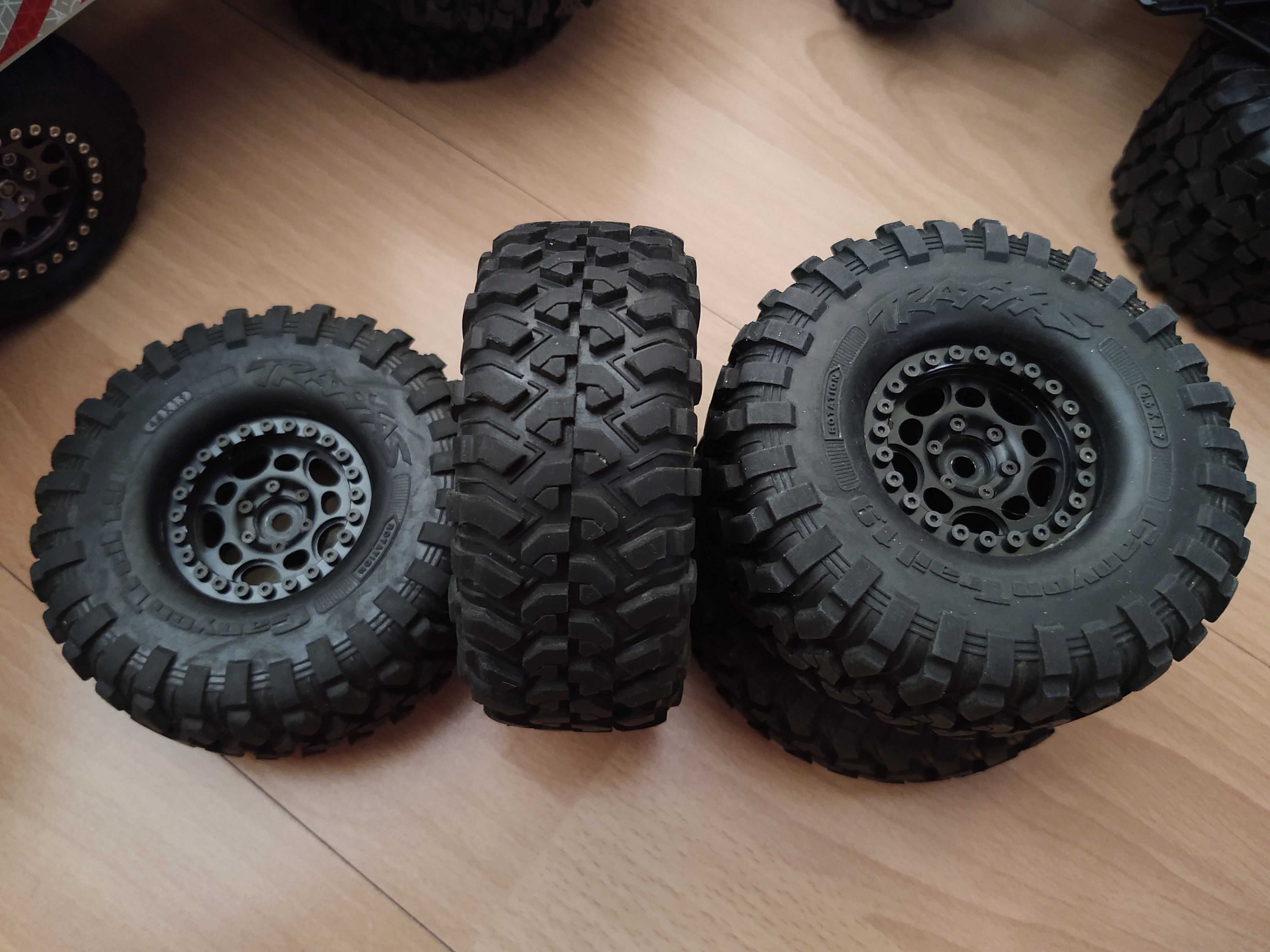 TRAXXAS / AXIAL Koła aluminiowe kompletne ,ciężkie 115mm.