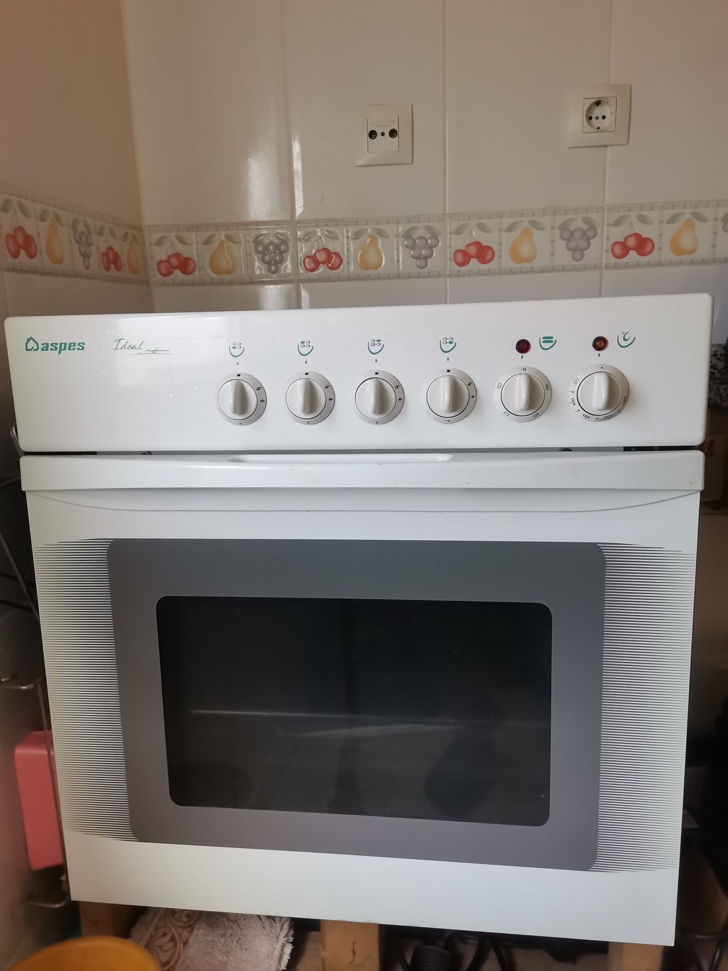 Fogão marca Beko/Placa e forno