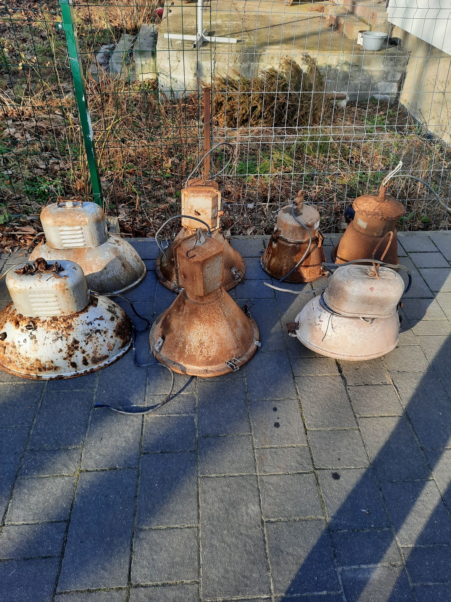 Lampy przemysłowe