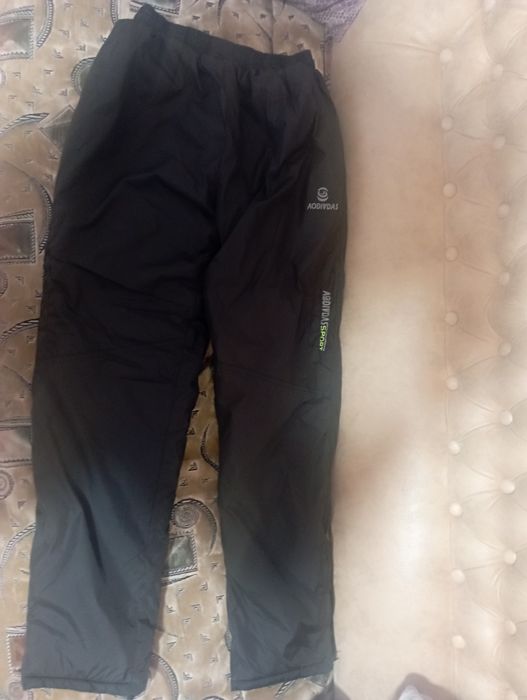 Продам новые зимние штаны на флисе