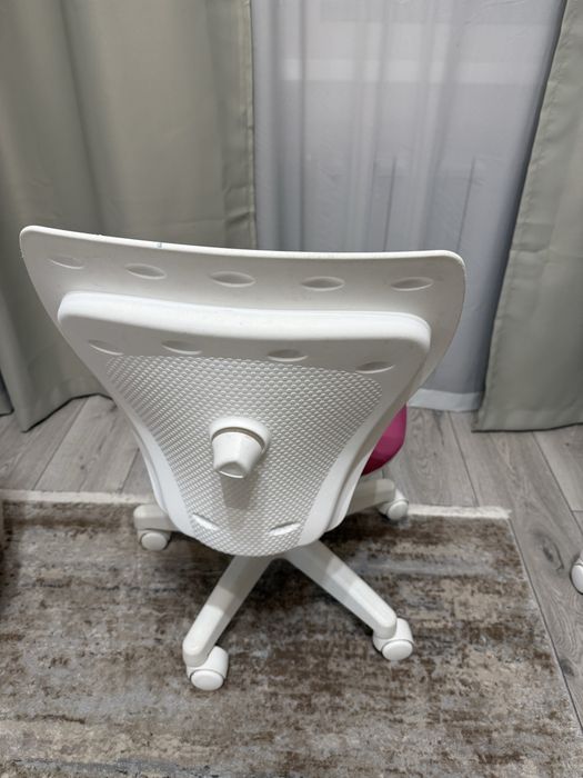 Продам два стільця