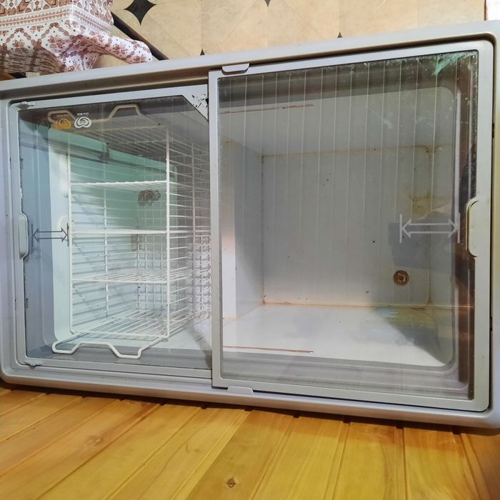 Продам морозильную камеру.