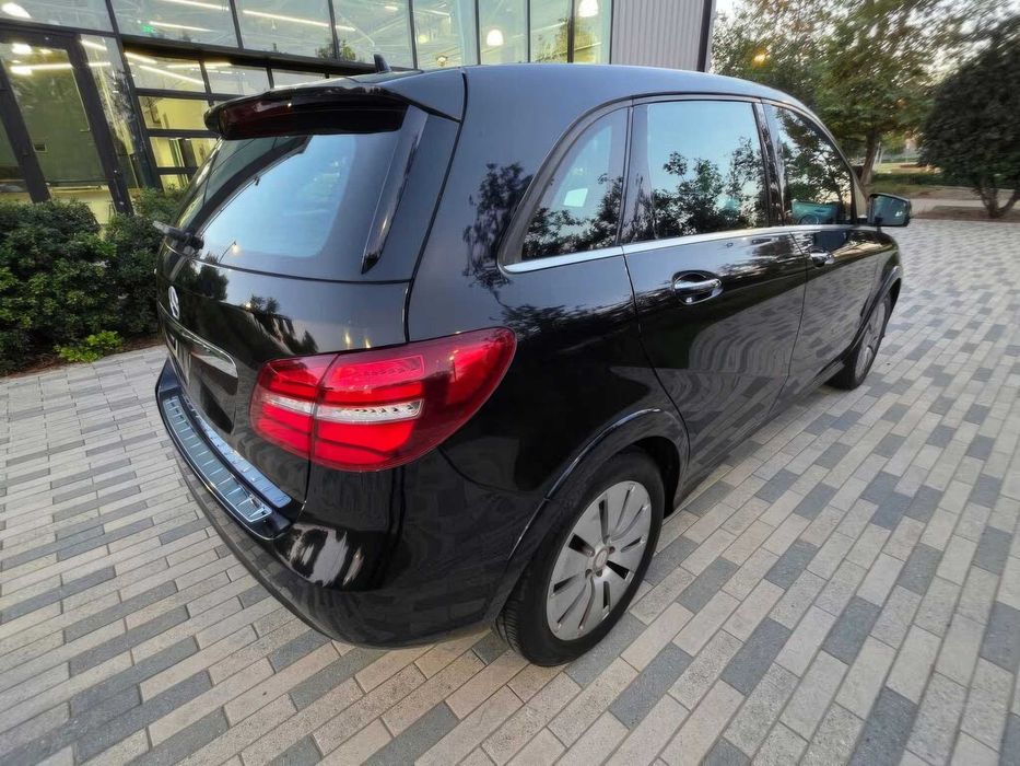 Mercedes-Benz B-Class B 250      2016