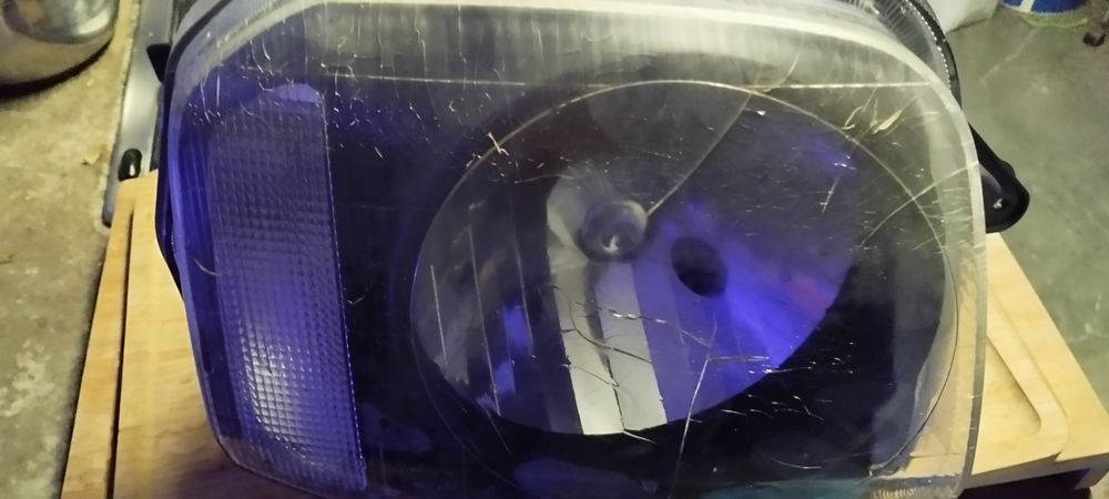 Farol esquerdo e direita Jimny