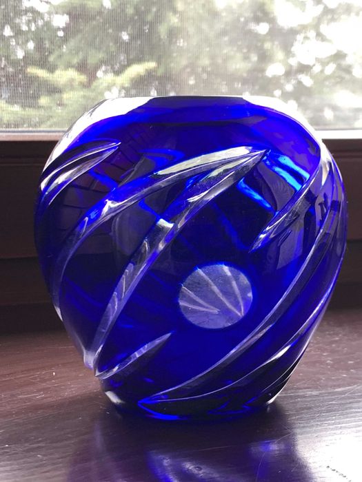 Ваза цветной хрусталь кобальт ручная огранка NACHTMANN  Германия