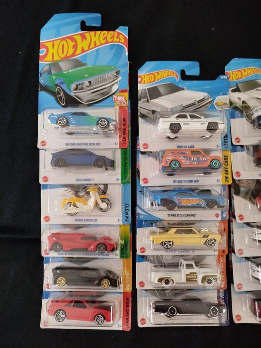 Hot Wheels - Vários