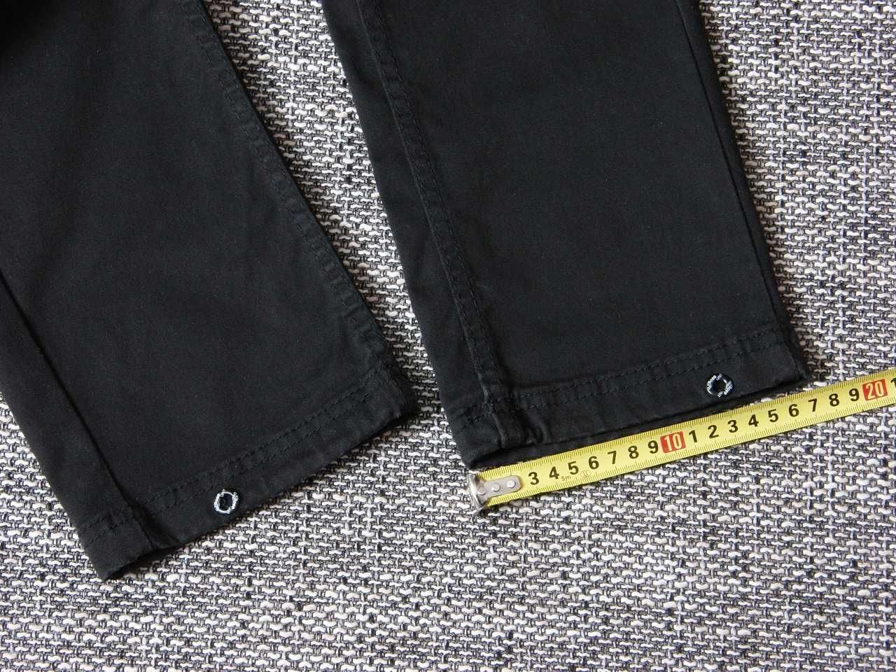 Spodnie Cropp rozmiar 30 slim streetwear workwear