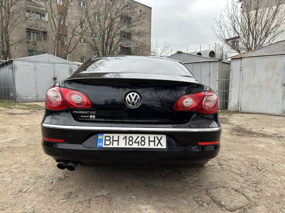 Volkswagen Passat CC 2011