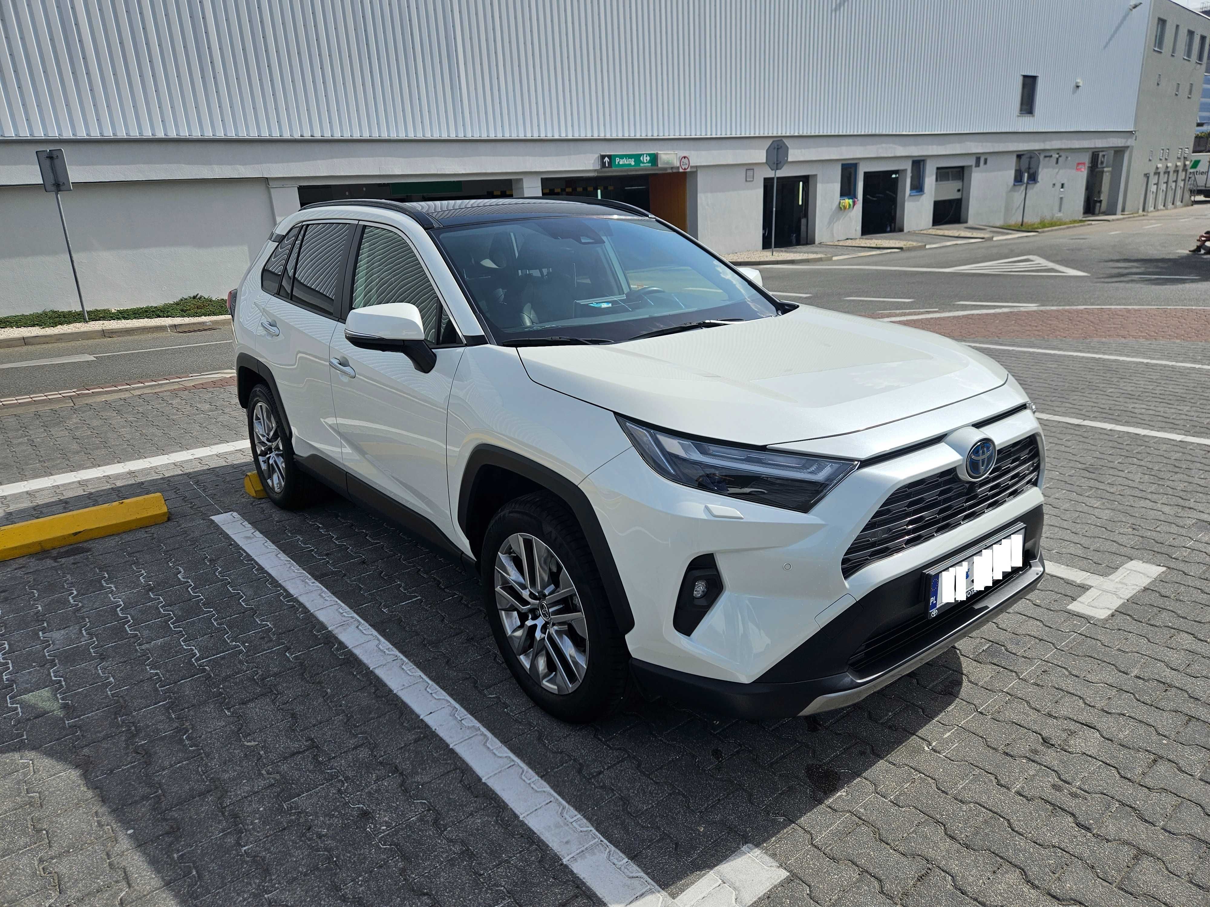 Toyota RAV4 4x4 Hybrid Executive Dach Panoramiczny, Hak