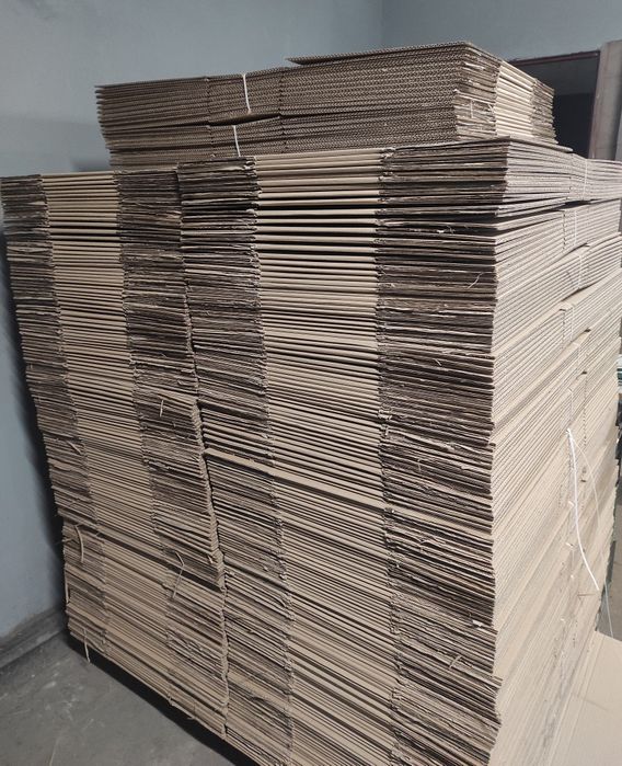 Karton, pudło 60x60x60.