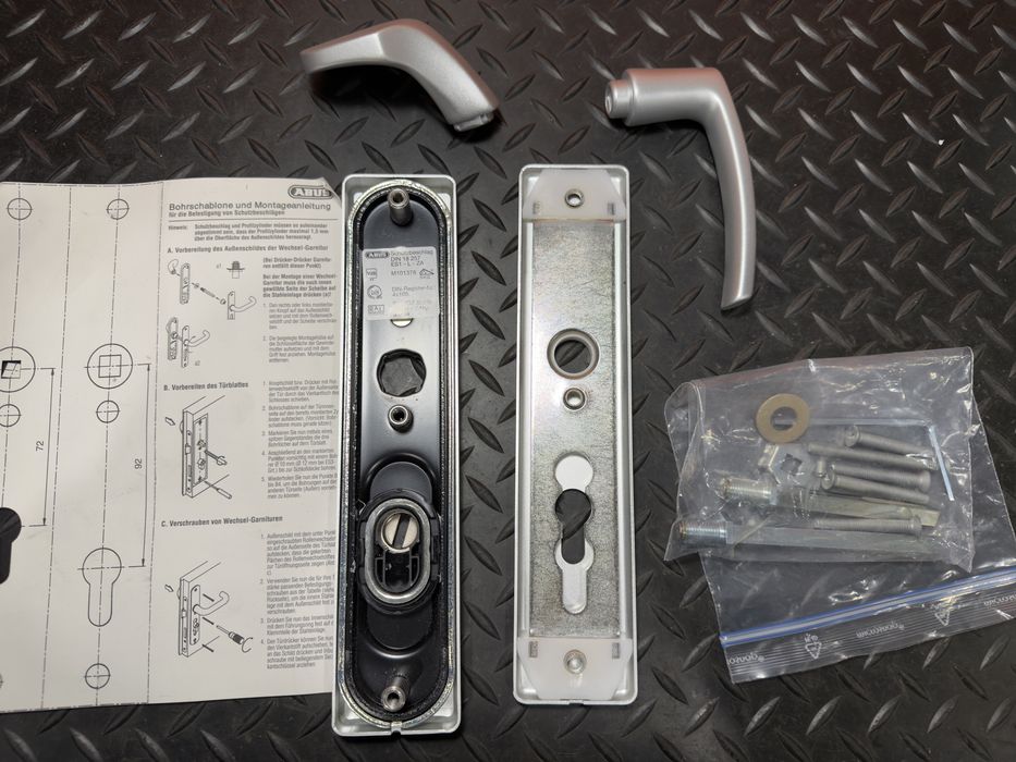 Ручка захисна із броненакладкою Abus