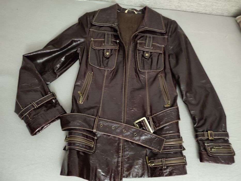 Куртка шкіряна жіноча
