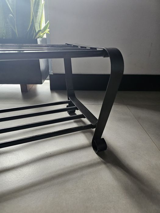 Metalowa półka na buty ikea
