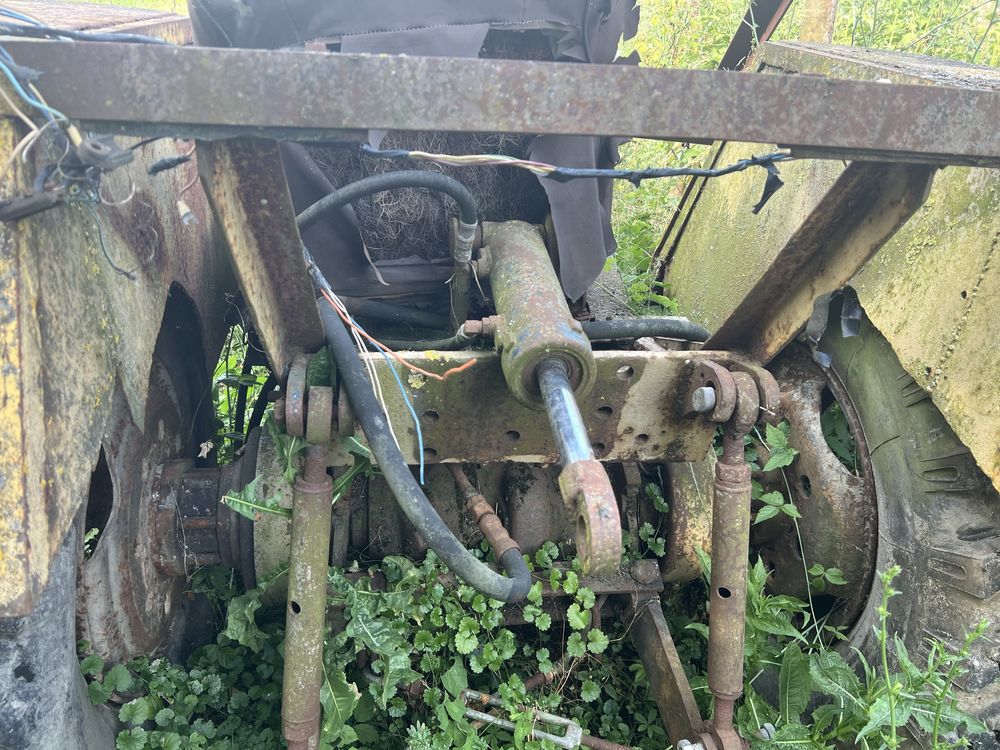 Продам по ціні металолому