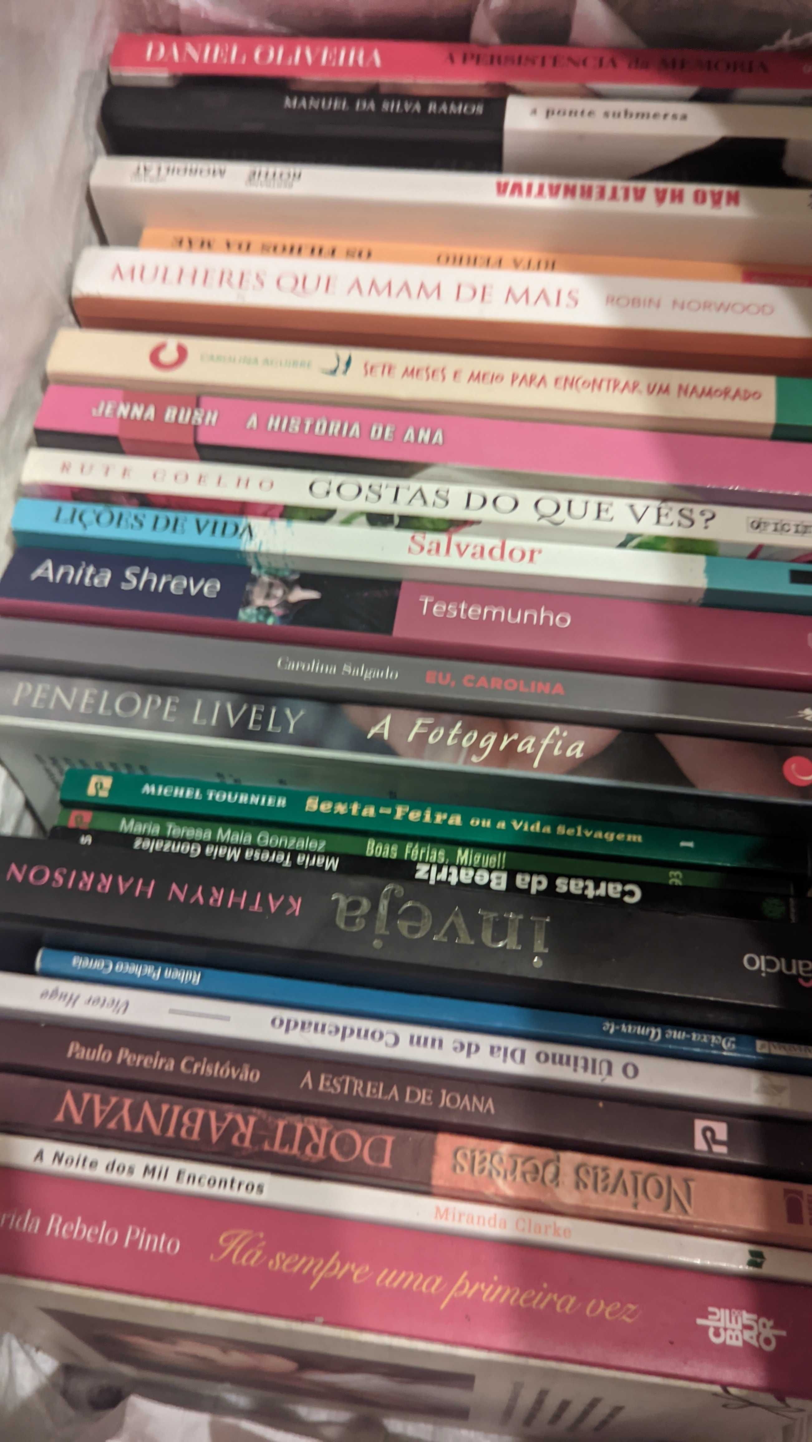 24 livros variados