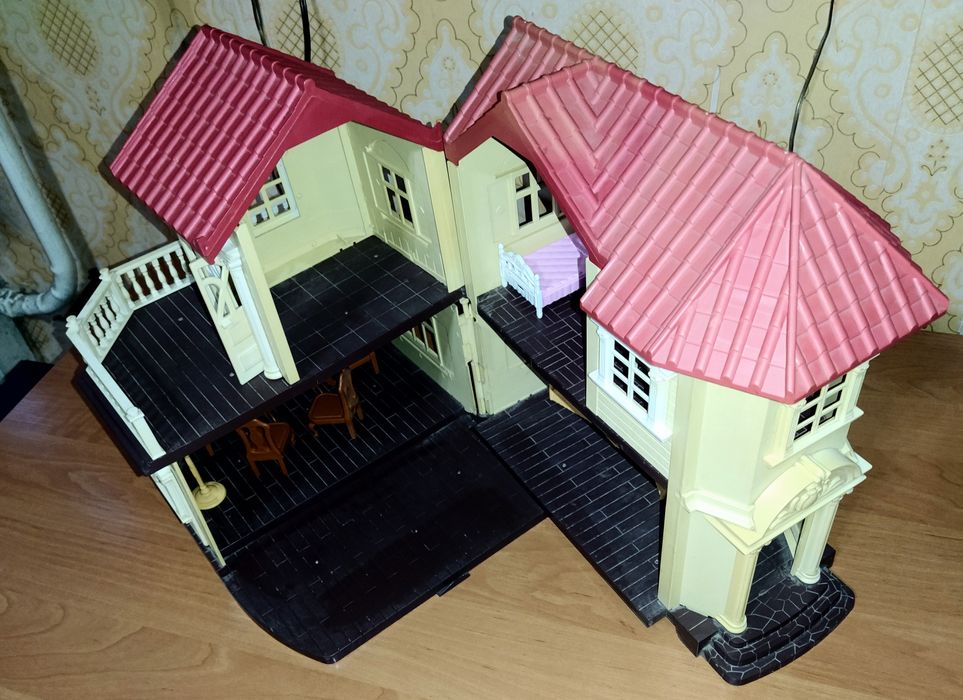 Кукольный домик Happy Family. Игрушечный домик для кукол/фигурок