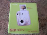 Aparat fotograficzny do zdjęć natychmiastowych FujiFilm Instax Mini 12