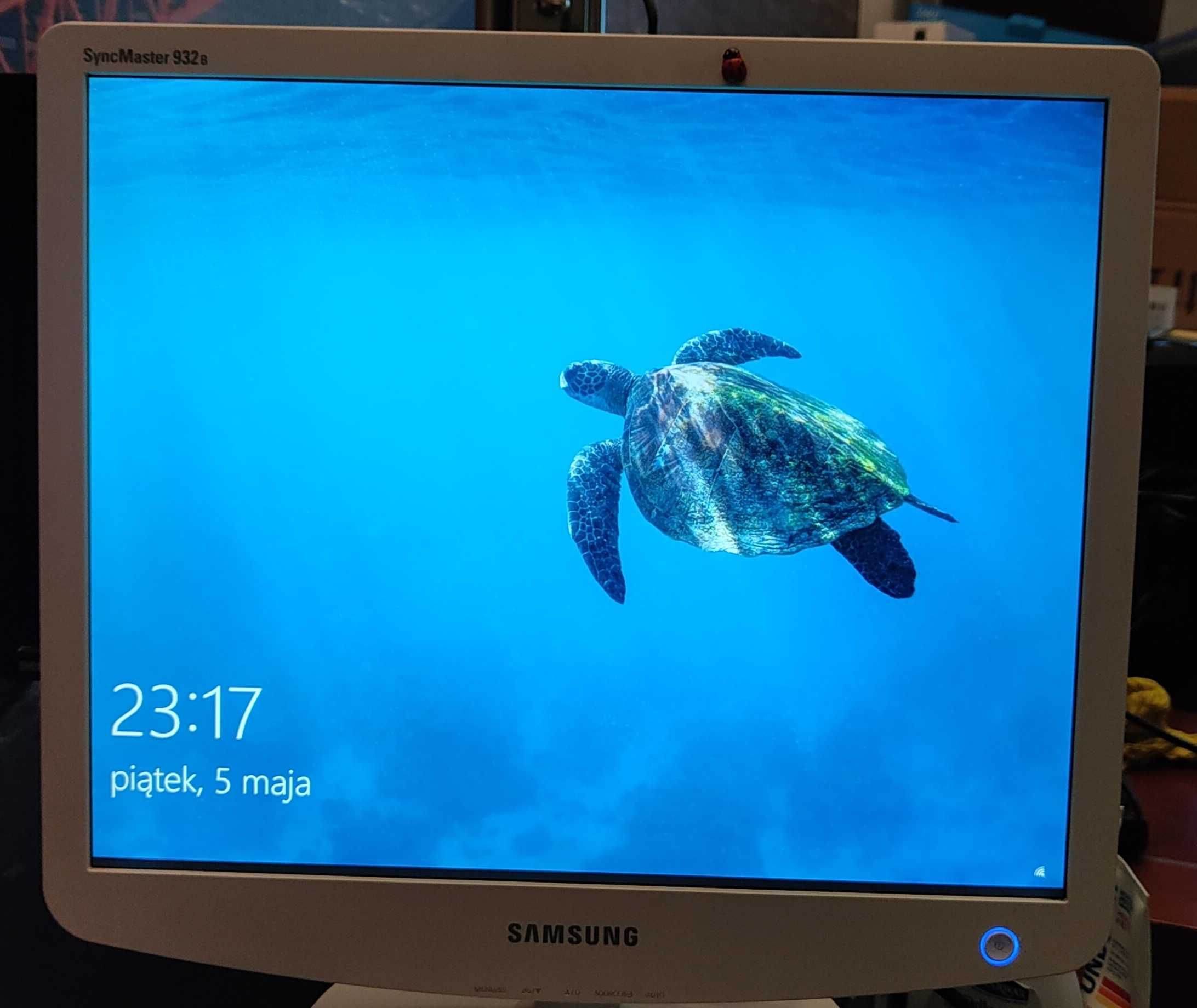 Monitor LCD Samsung 19" bdb