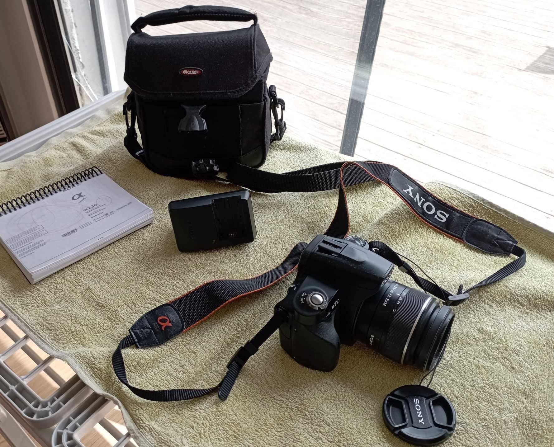 Maquina fotográfica SONY DSLR-A230 e acessórios